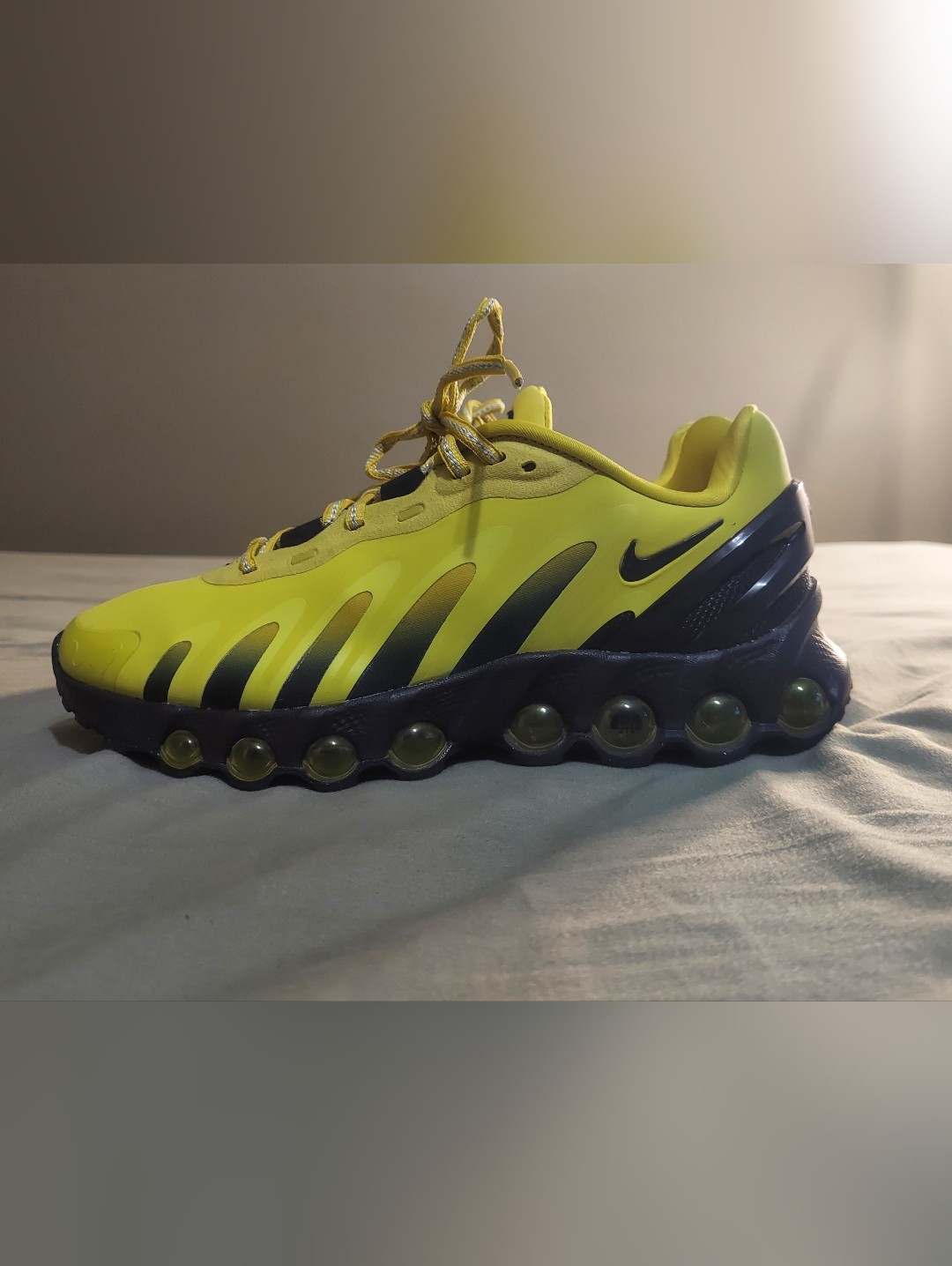 Womens Nike Air Max Dn8